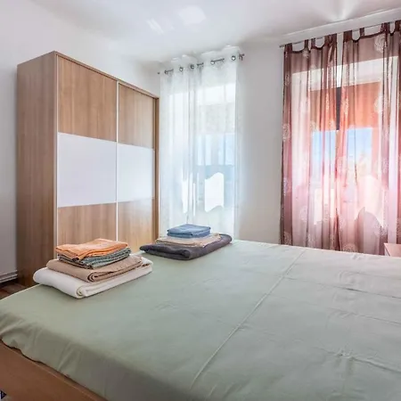 Casa vacanze In 43091 Grižane